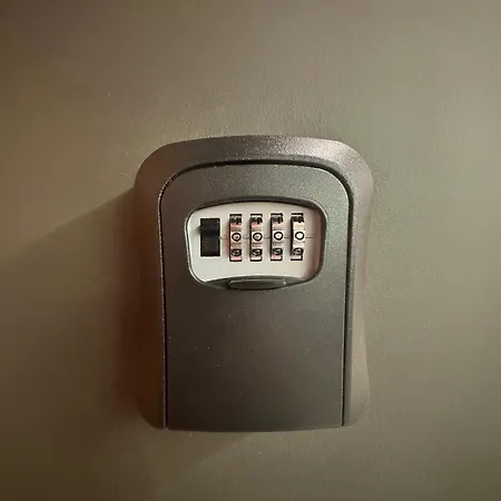 Lanciego - Przytulny Z Osobna Sypialna, Balkon, Wi-fi, Natolin, Ursynow ורשה