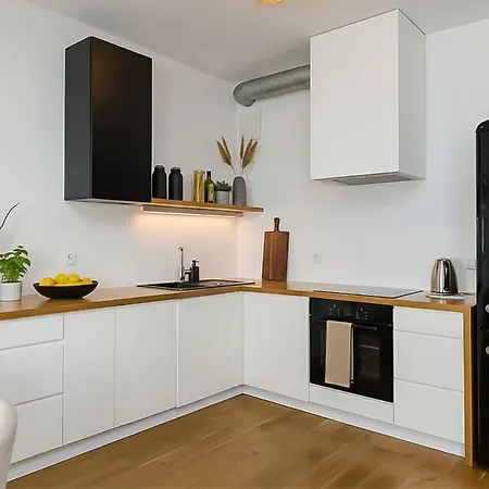 Lanciego - Przytulny Z Osobna Sypialna, Balkon, Wi-fi, Natolin, Ursynow *