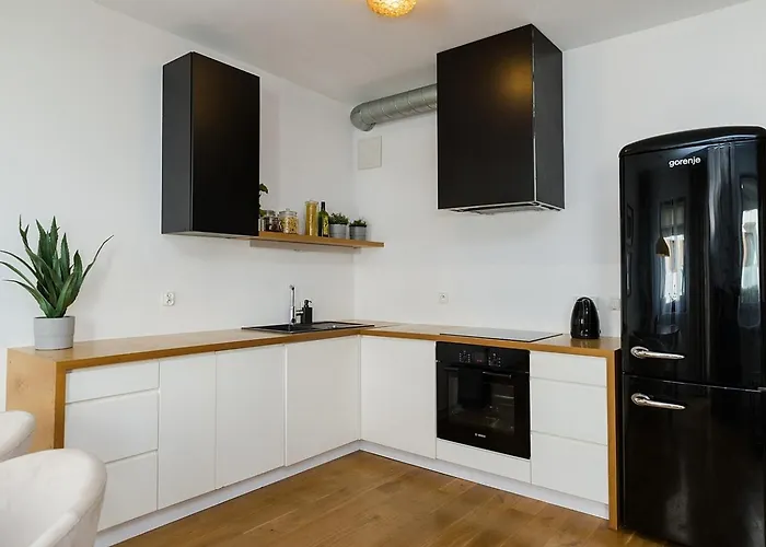 Apartment Lanciego - Przytulny Z Osobna Sypialna, Balkon, Wi-fi, Natolin, Ursynow Warsaw