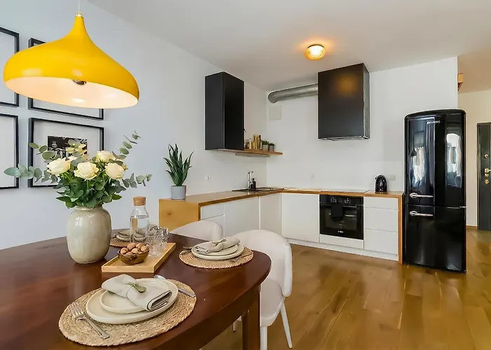 Apartment Lanciego - Przytulny Z Osobna Sypialna, Balkon, Wi-fi, Natolin, Ursynow Warsaw