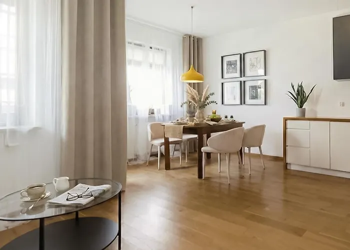 Apartment Lanciego - Przytulny Z Osobna Sypialna, Balkon, Wi-fi, Natolin, Ursynow Warsaw