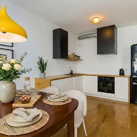 Appartement Lanciego - Przytulny Z Osobna Sypialna, Balkon, Wi-fi, Natolin, Ursynow Warschau